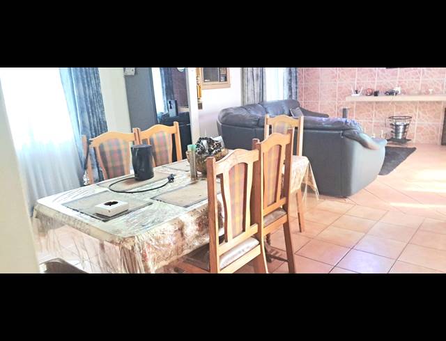 3 BEDROOM FREESTANDING FOR SALE IN TRENANCE PARK
